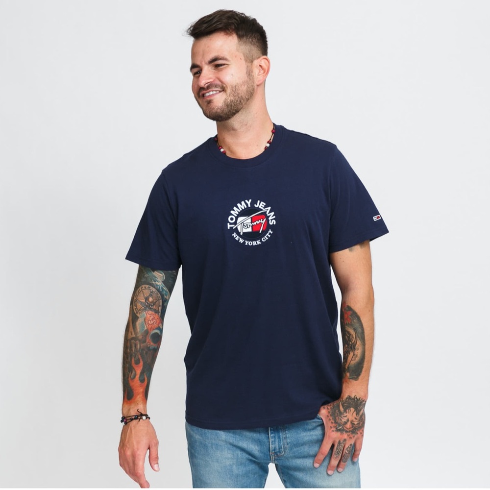 NWT - TOMMY JEANS MEN’S TIMELESS TOMMY T-SHIRT, NAVY - SIZE 5XL